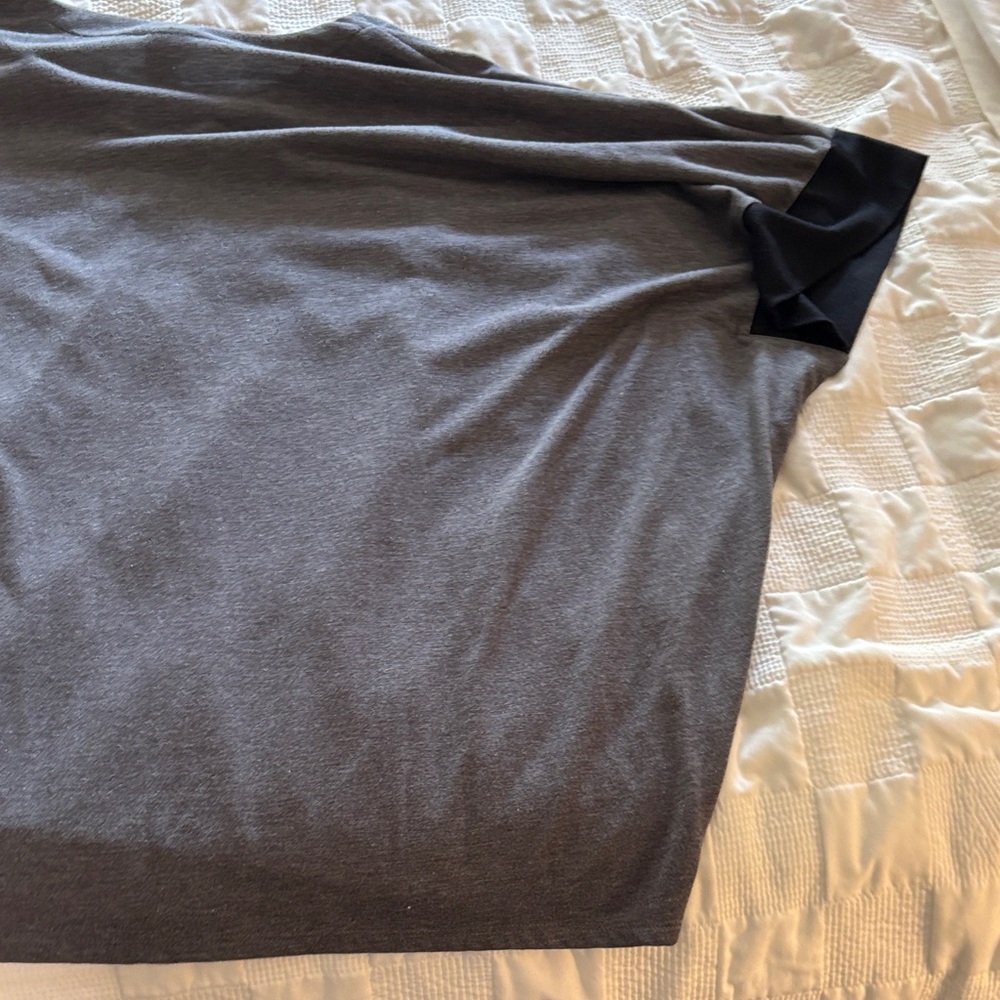Natori Gray V-Neck Oversized Top size‎ XL style vc5003 - Picture 6 of 7